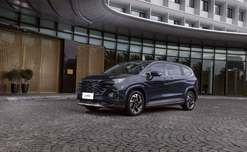 Hyundai Custin